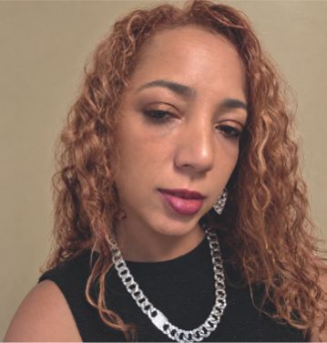 Maira Neiva Gomes — substitua por admin/uploads/editorial/04.jpg